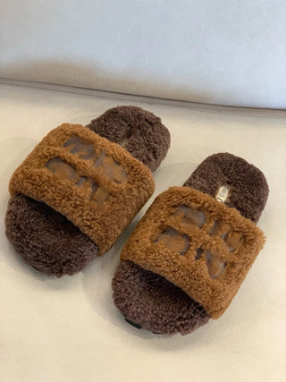 autumn and winter fur slippers