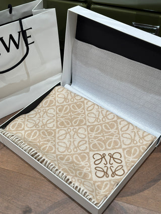 Embossed Scarf 🧣 Milk Tea