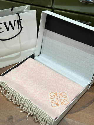 Embossed Scarf 🧣 Pink