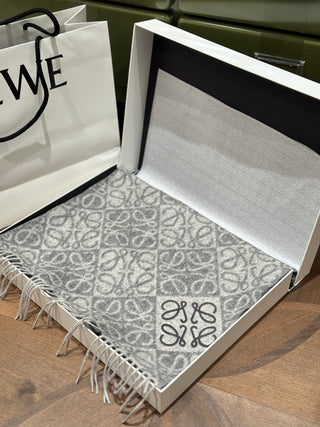 Embossed Scarf 🧣 Grey