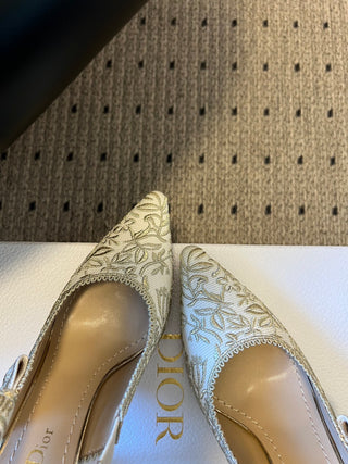 26ss Classic Pointed-Toe Bow High Heels