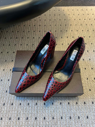New Crocodile-Patterned Pointed-Toe High Heels