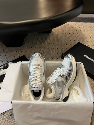 Bestselling item! 23/FW Silver Horn King sneakers