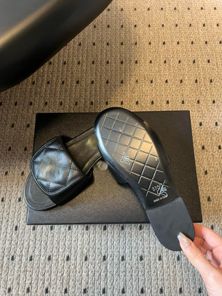 New Spring/Summer Retro Backpack with Gold Buckle Flat Slippers