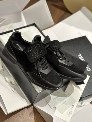 Retro Large Logo Flip-Top Derby Shoes