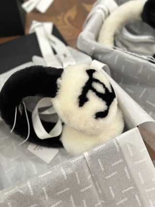 25N Ski Series Panda Color Block Earmuffs