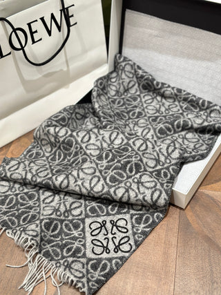 Embossed Scarf 🧣 Black