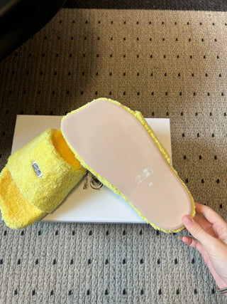 26ss Platform Flat-Toe Plush Slippers