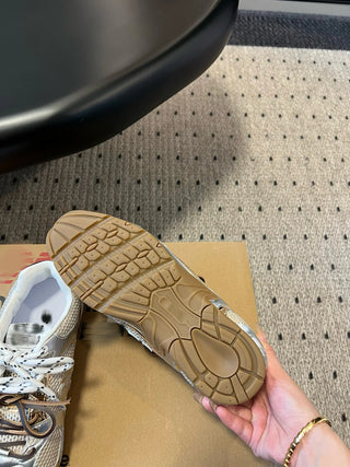 New Color Casual Sports Shoes