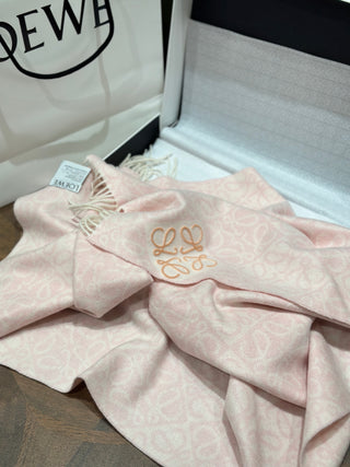 Embossed Scarf 🧣 Pink