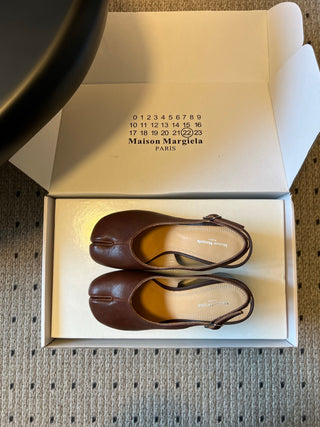 Maison Margiel* Spring/Summer 2026 New Split-Toe Wedge Sandals
