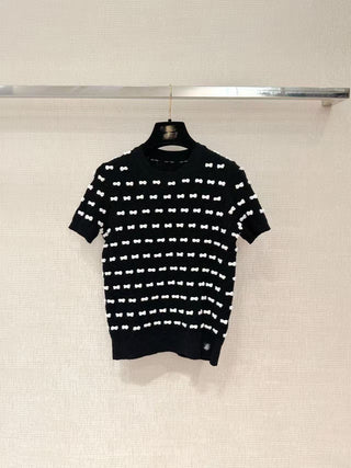 25K Advanced Handcrafted Collection New Arrival: Bow-detail round-neck long-sleeved knitted short top