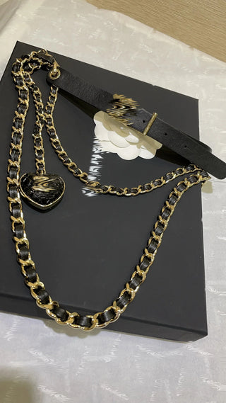 black three-dimensional diamond pattern heart-shaped gold double C leather chain belt.