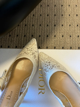 26ss Classic Pointed-Toe Bow High Heels