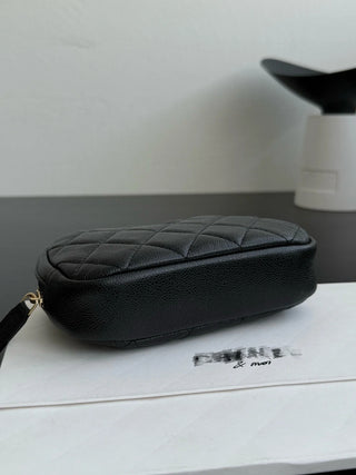 25C Small Toiletry Bag in Lychee Leather