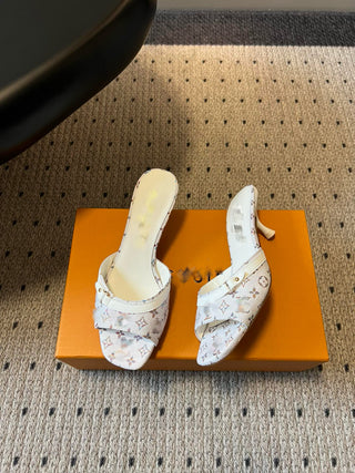 New early spring classic high-heeled sandals