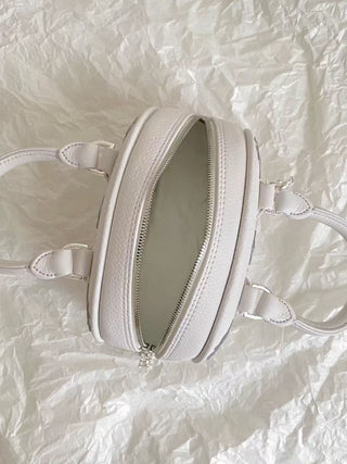 bowling bag in white.