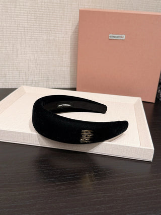 26 New logo letter velvet headband 🩷
