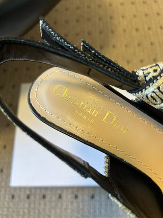 26ss Classic Pointed-Toe Bow High Heels