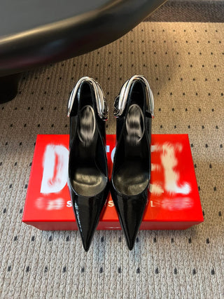 Cool and stylish pointed high heels