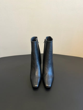 minimalist high-luxury classic pointed-toe high-heeled ankle boots