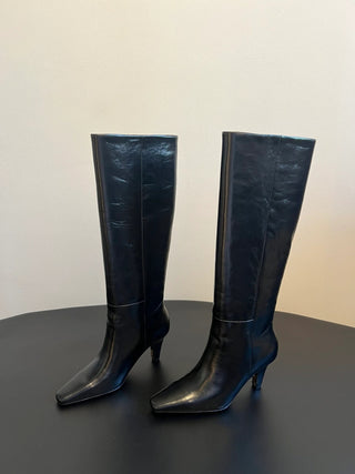minimalist high-luxury classic pointed-toe high-heeled boots