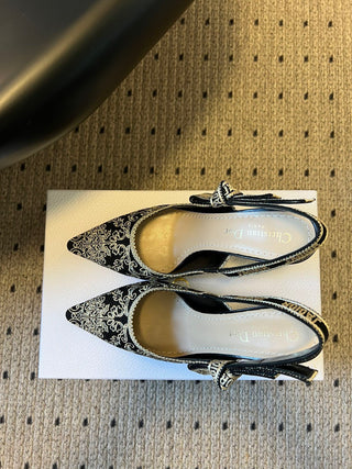 26ss Classic Pointed-Toe Bow High Heels