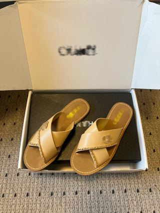 26ss Metal chain embellished criss-cross strap flat sandals