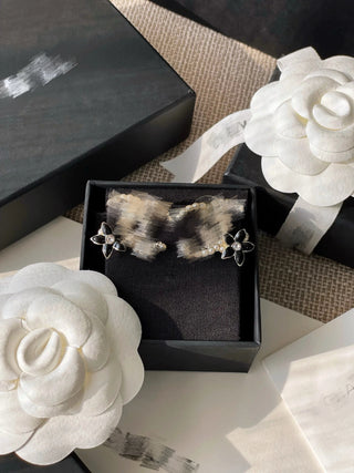 Black Flower Double C Stud Earrings