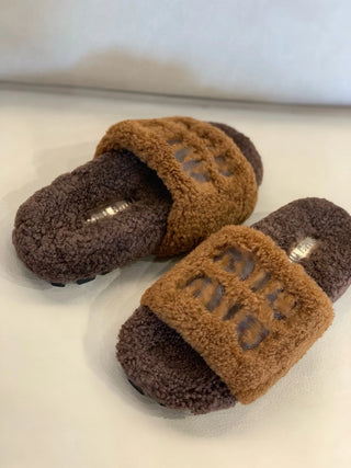 autumn and winter fur slippers