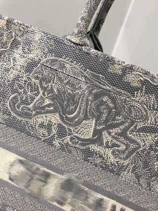 New version gray tiger print, large size 41cm BOOK TOTE