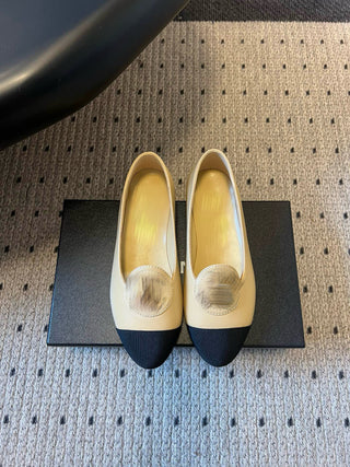 New early spring classic two-tone flat shoes