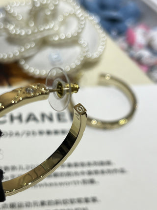 Chane* 25P Brand New Collection: Gold Double-C Quilted Hoop Earrings