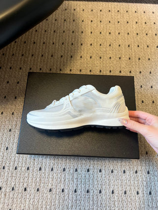 26SS Early Spring New Collection: Black and White Simple Athletic and Casual Shoes