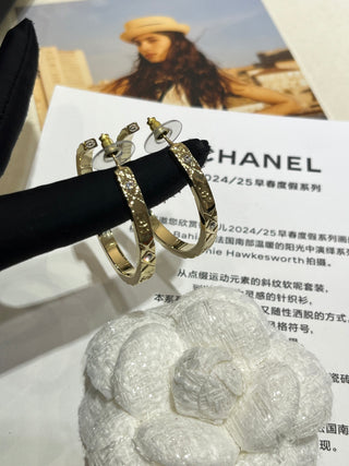Chane* 25P Brand New Collection: Gold Double-C Quilted Hoop Earrings