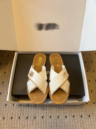 26ss Metal chain embellished criss-cross strap flat sandals