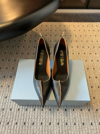 retro triangle logo pointed toe kitten heel