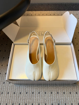 Maison Margiel* Spring/Summer 2026 New Split-Toe Wedge Sandals