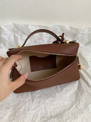 L23 Palm print brownish-red 🤎