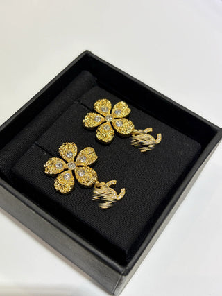 26C Early Spring New Arrival: Rich Gold Flower Full Diamond Double C Earrings