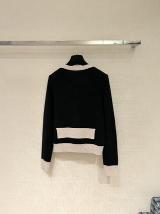 Chane*25K knit cardigan is