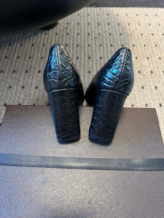 Alai* New Crocodile-Patterned Pointed-Toe High Heels