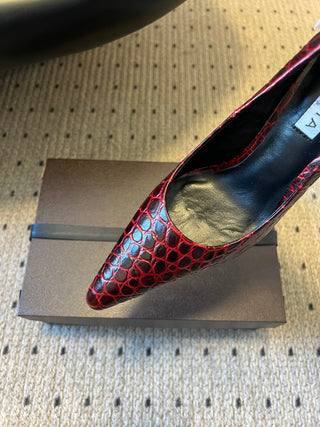 Alai* New Crocodile-Patterned Pointed-Toe High Heels