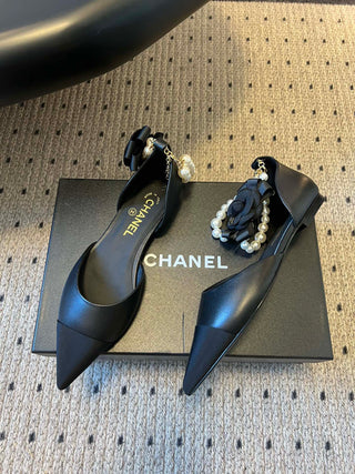 Chane*  Pointed Toe Color Block Pearl Chain Mary Jane Shoes