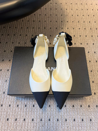 Chane*  Pointed Toe Color Block Pearl Chain Mary Jane Shoes