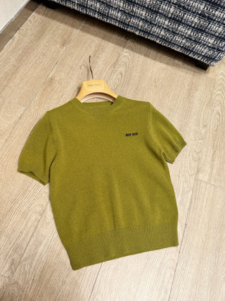 mi⭐️mi⭐️25 Autumn/Winter New Olive Green Short-Sleeve Knit Sweater, Cashmere Material