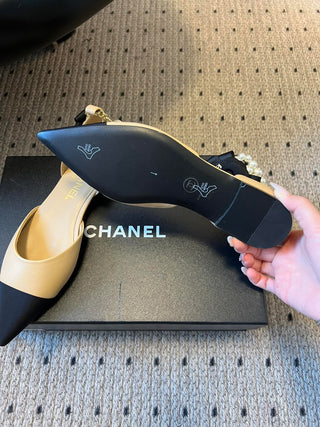 Chane*  Pointed Toe Color Block Pearl Chain Mary Jane Shoes