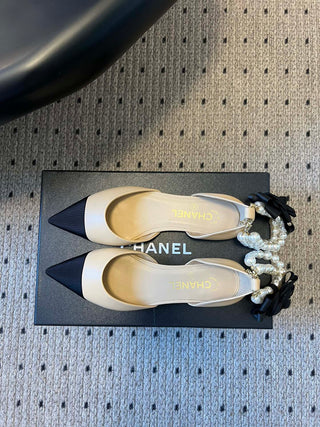 Chane*  Pointed Toe Color Block Pearl Chain Mary Jane Shoes