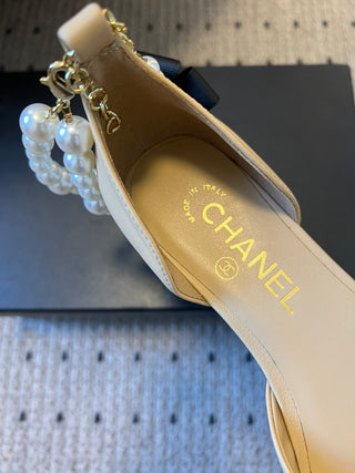 Chane*  Pointed Toe Color Block Pearl Chain Mary Jane Shoes