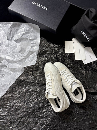 26 new sports and casual shoes